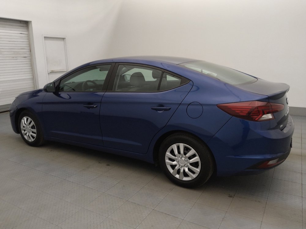 Used 2019 Hyundai Elantra SE image 3