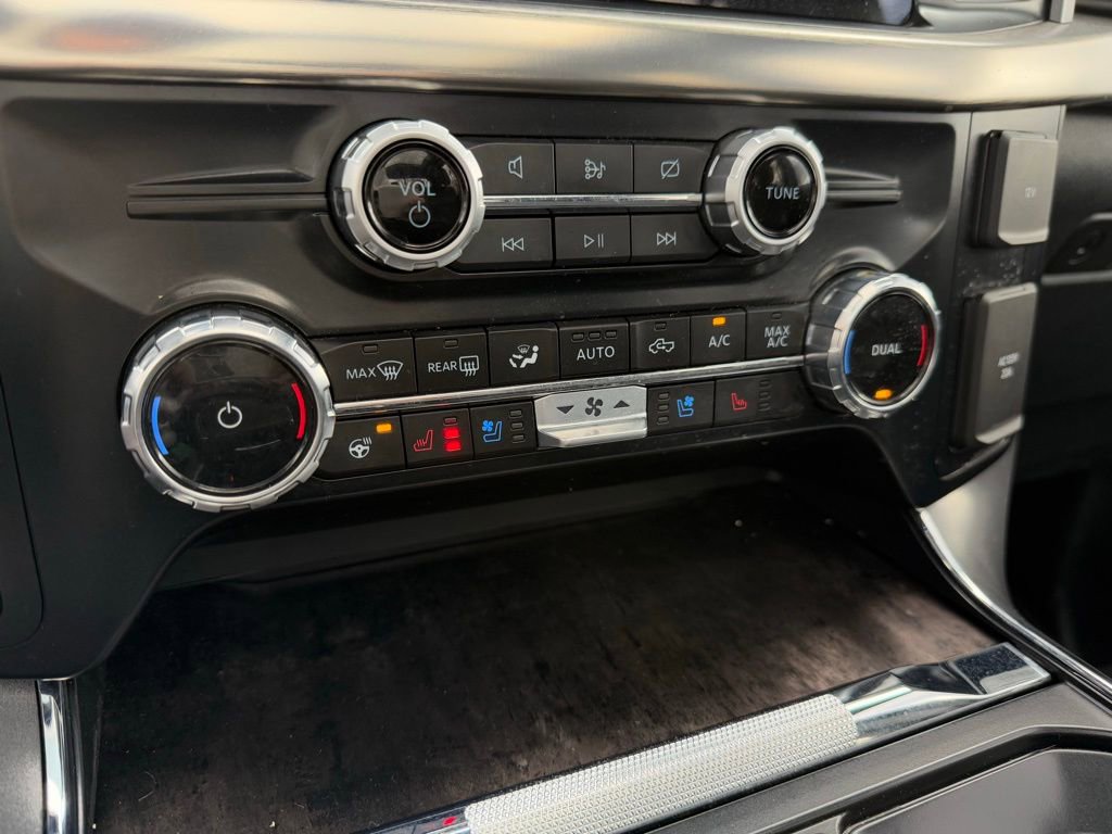 Used 2023 Ford F150 Lariat w/ Equipment Group 502A High image 25