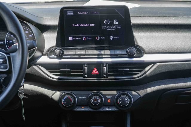Used 2023 Kia Forte LXS w/ LXS Technology Package FWD image 14