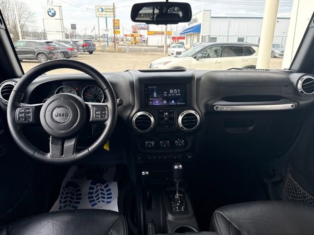 Used 2016 Jeep Wrangler Unlimited Sahara w/ Connectivity Group image 10