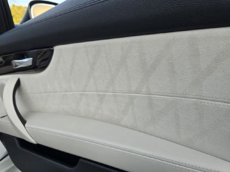 Used 2011 BMW Z4 sDrive35is RWD image 30