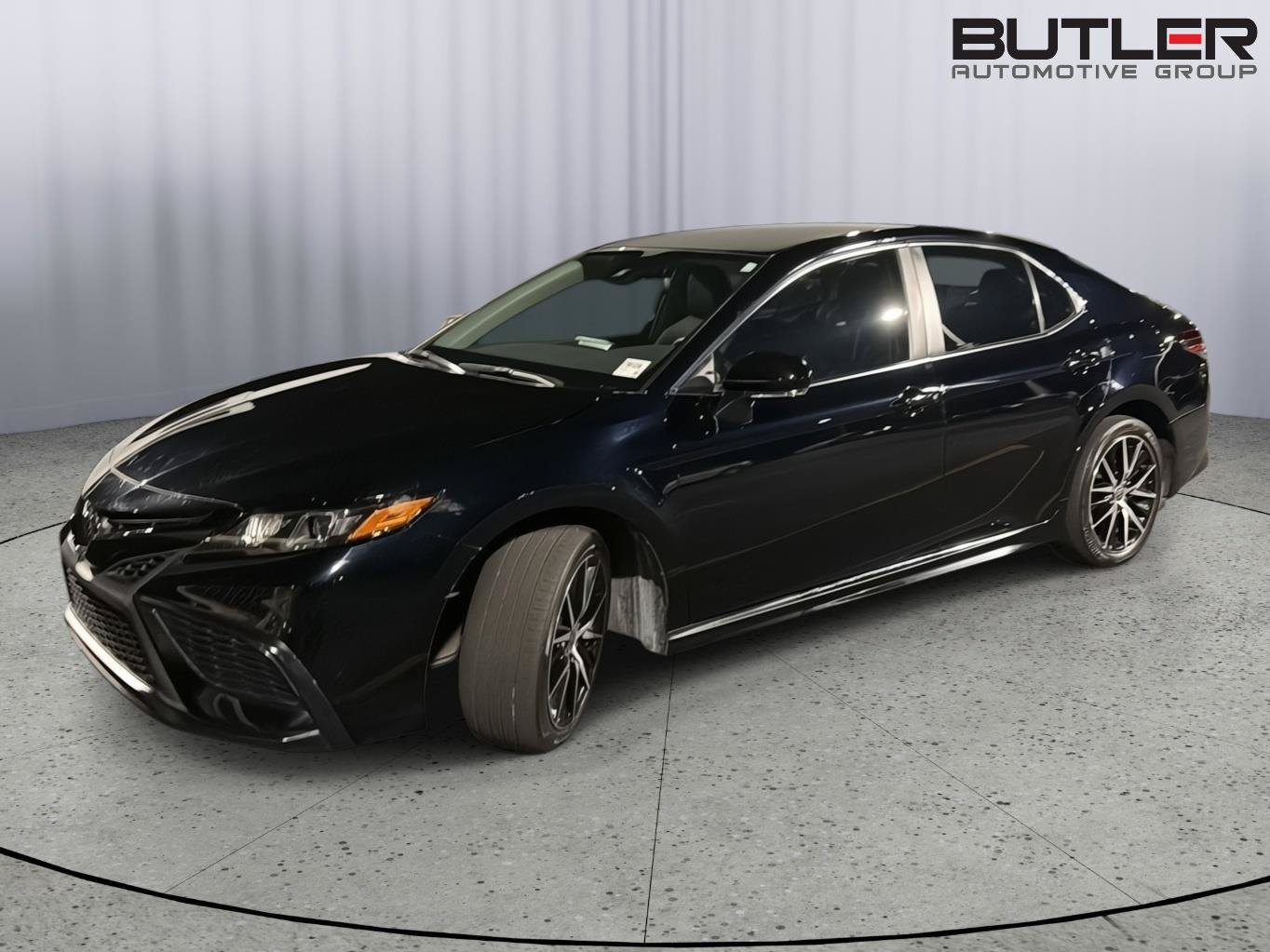Used 2024 Toyota Camry SE w/ Convenience Package