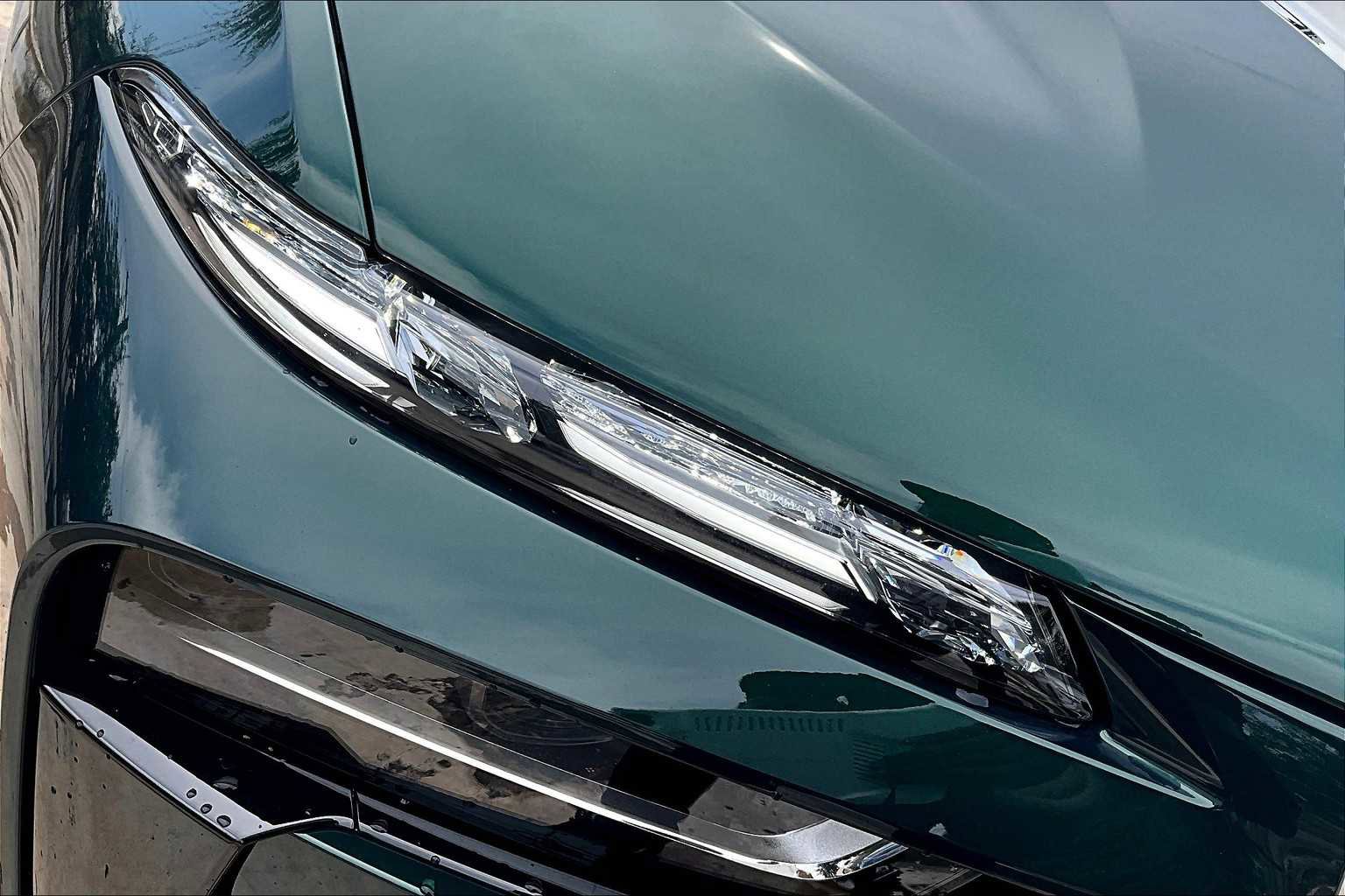 New 2026 BMW ALPINA XB7 image 21