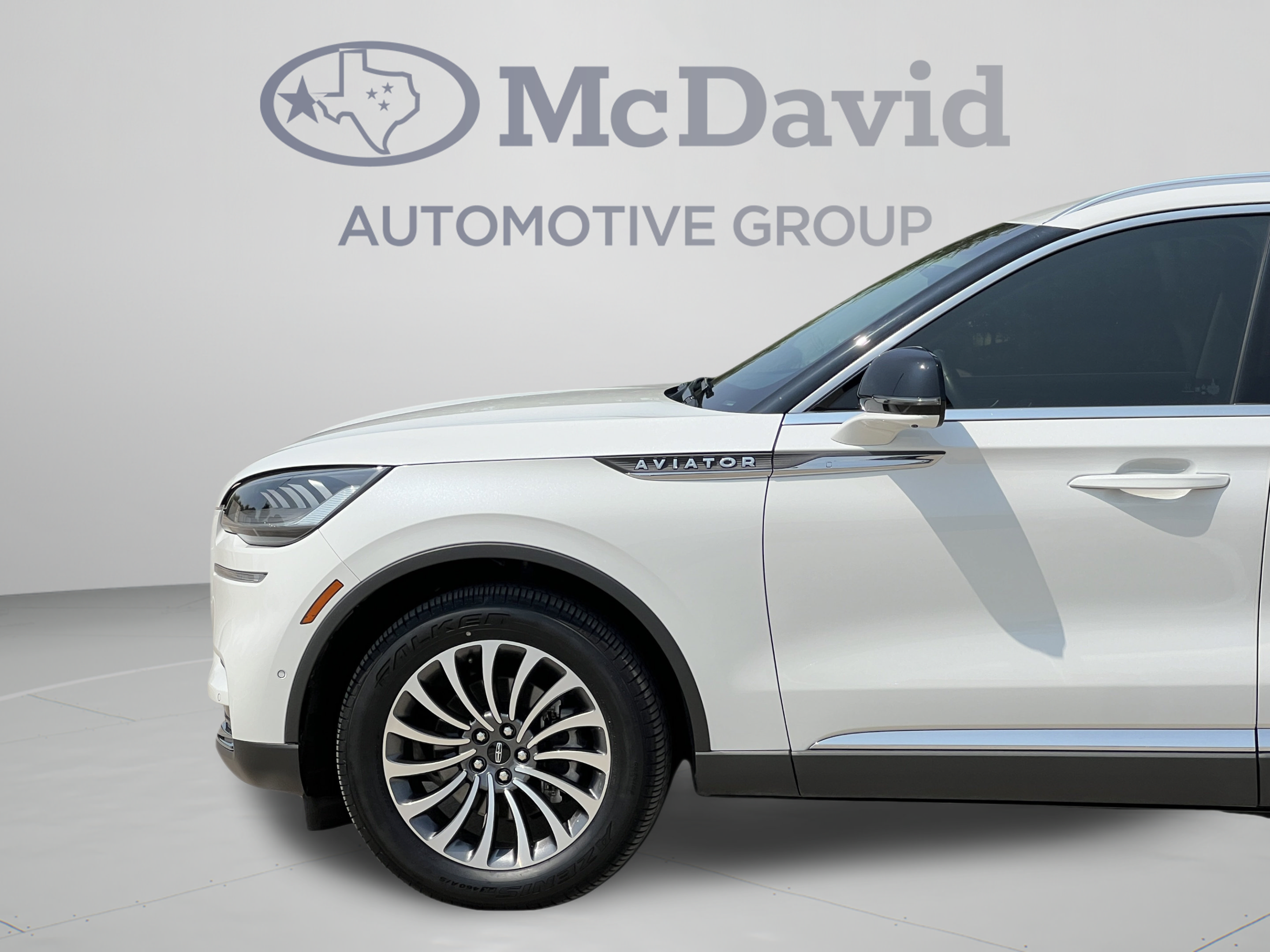 Certified 2024 Lincoln Aviator Reserve w/ Equipment Group 201A RWD image 33
