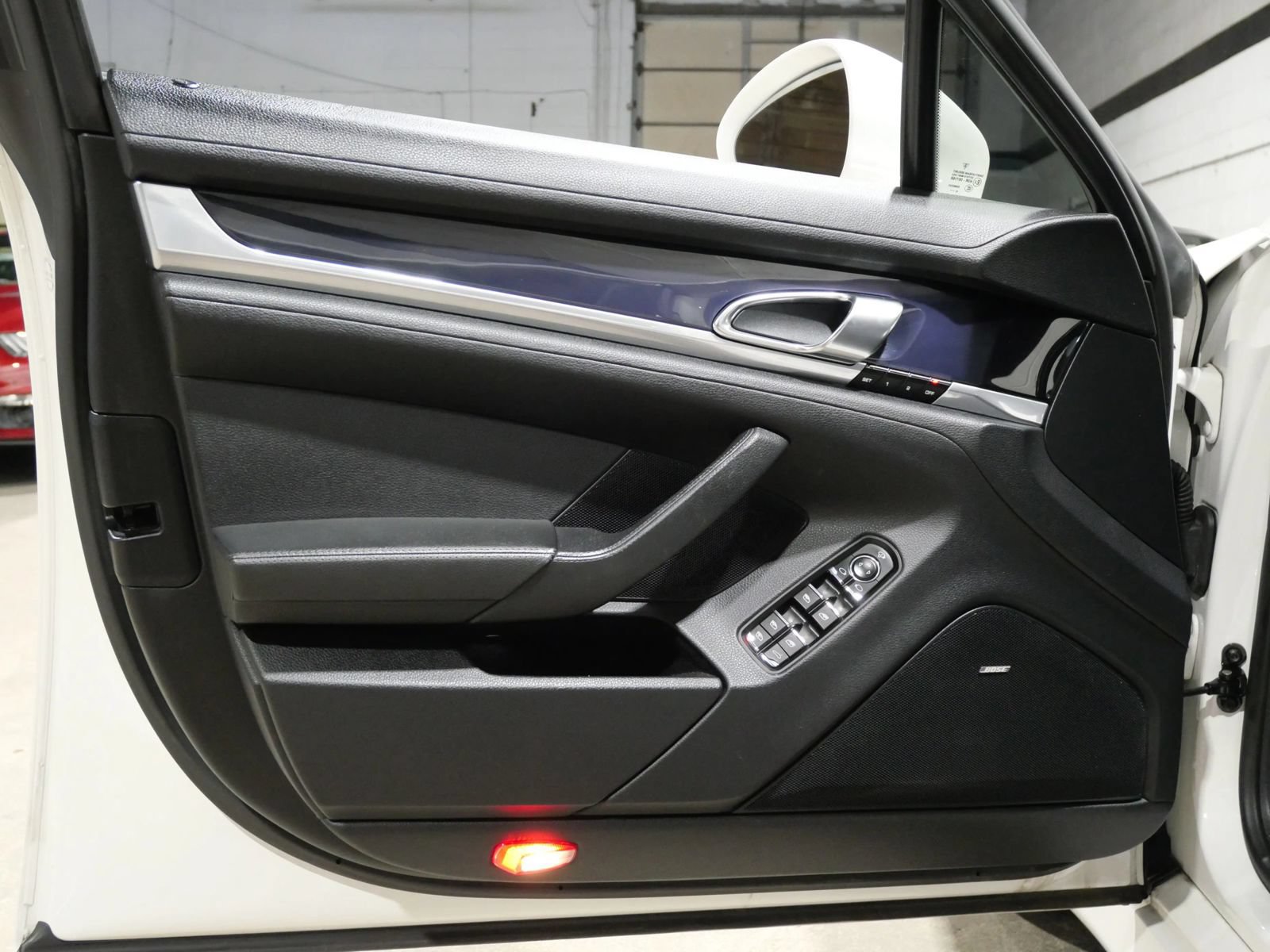 Used 2011 Porsche Panamera S RWD image 22