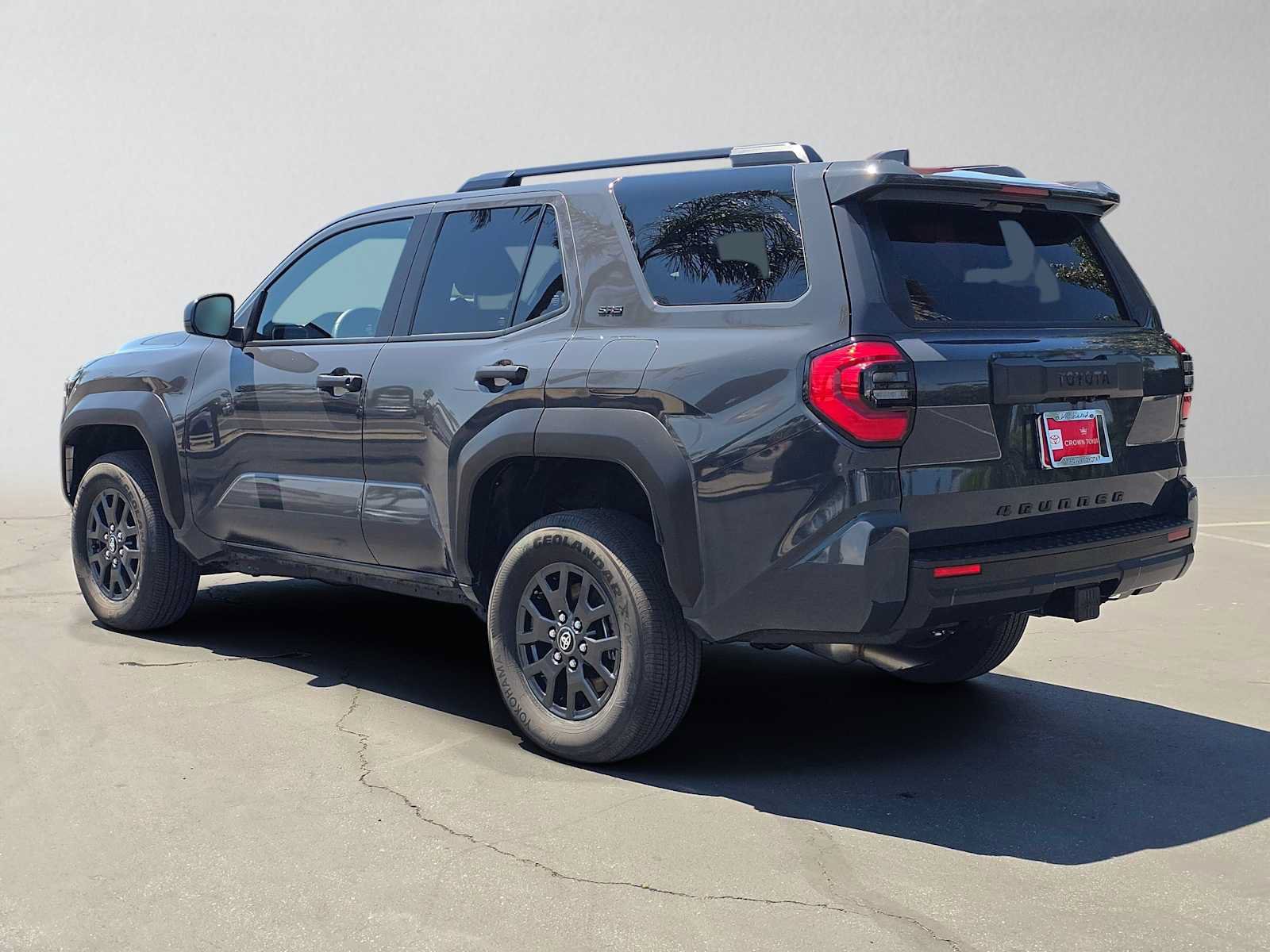 Used 2026 Toyota 4Runner SR5 AWD/4WD image 5