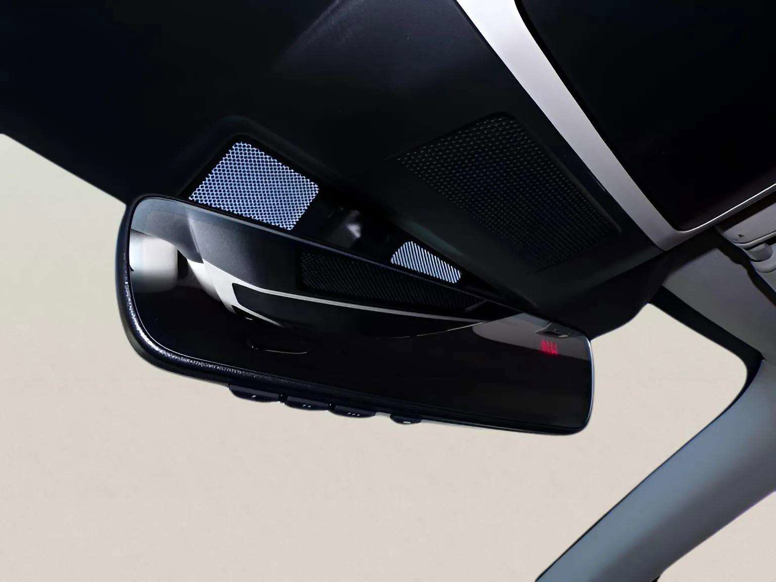 Used 2025 Subaru Outback Premium image 19