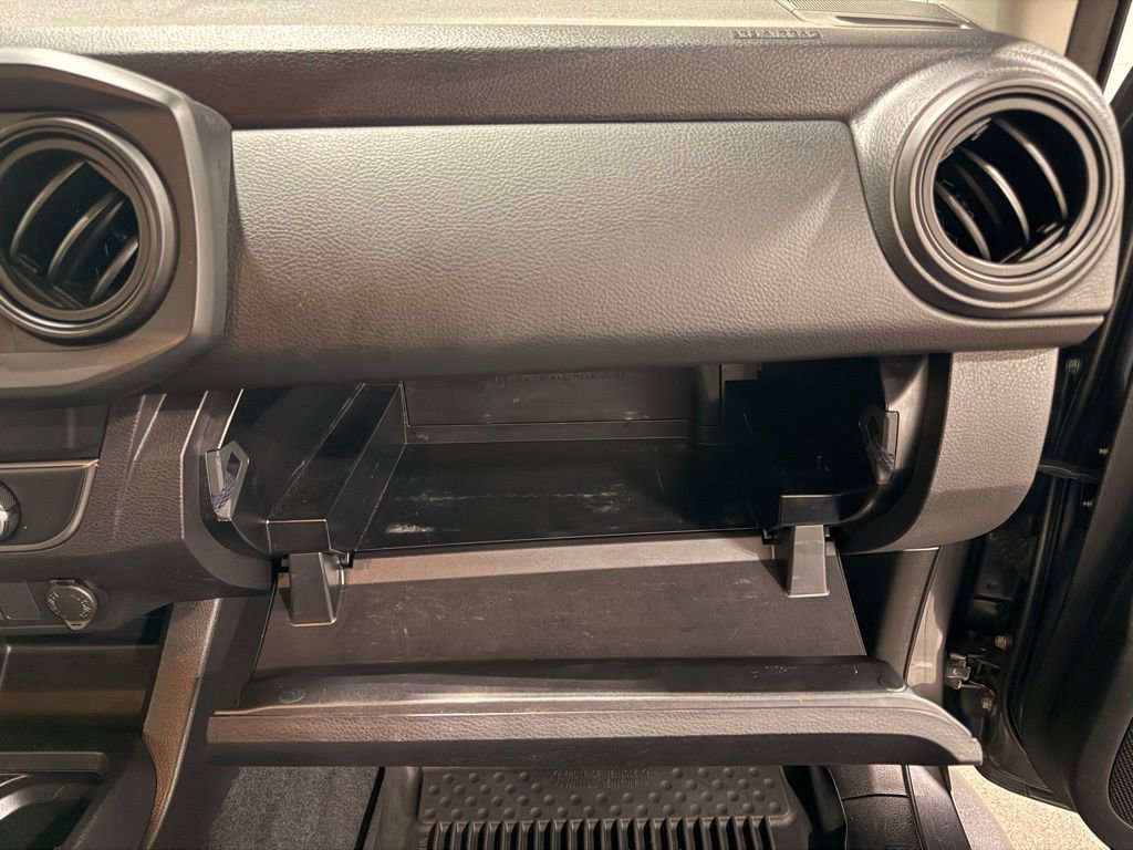 Used 2021 Toyota Tacoma SR w/ SR Convenience Package image 30