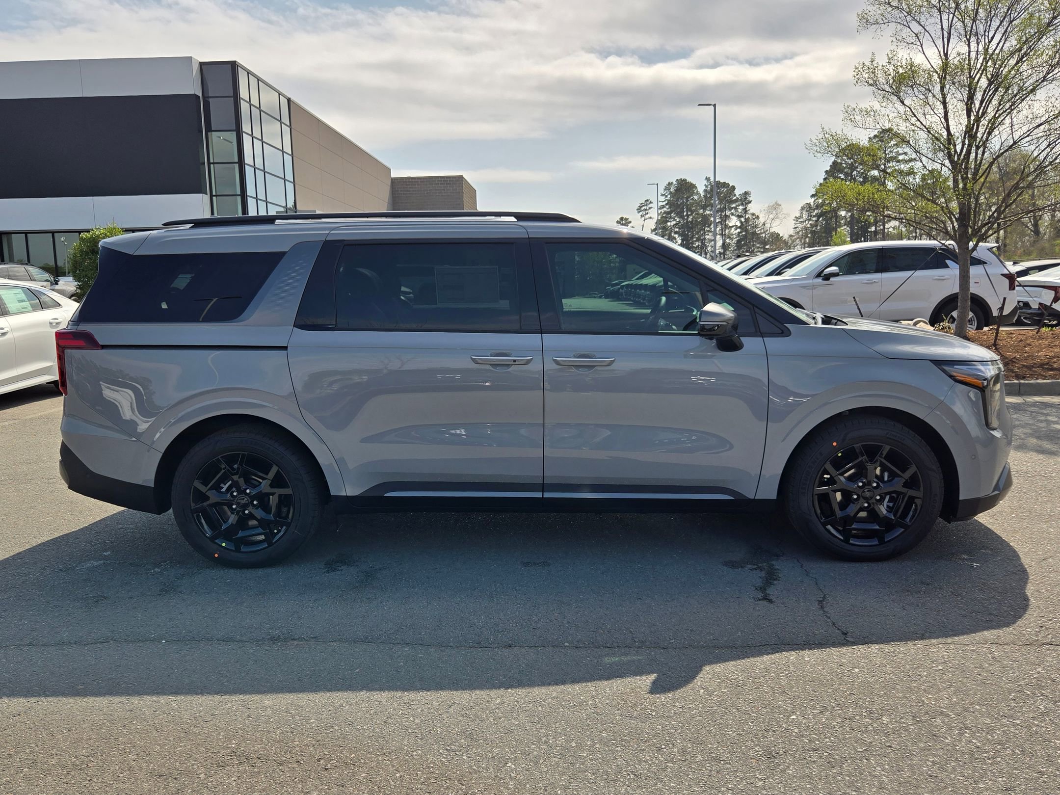 New 2026 Kia Carnival SX Prestige FWD image 8
