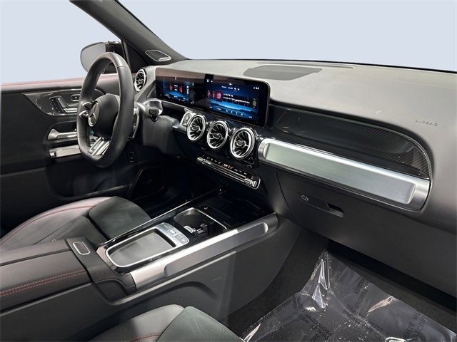 Used 2025 Mercedes-Benz GLB 35 AMG 4MATIC image 12