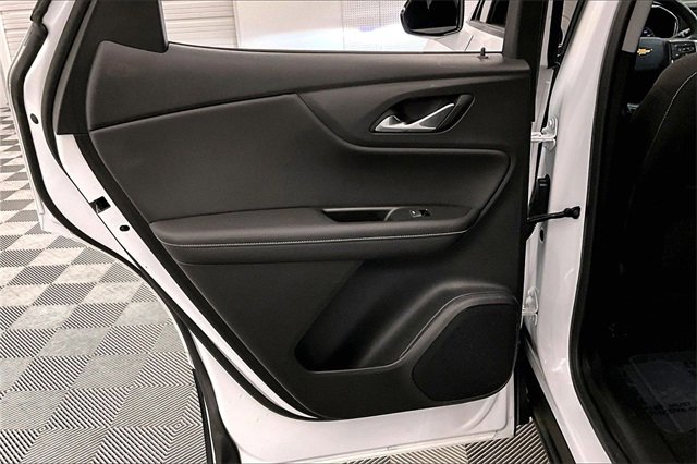 Used 2025 Chevrolet Blazer LT image 18