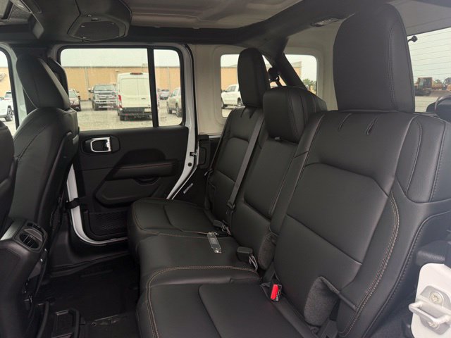 New 2026 Jeep Wrangler Unlimited Sahara AWD/4WD image 16