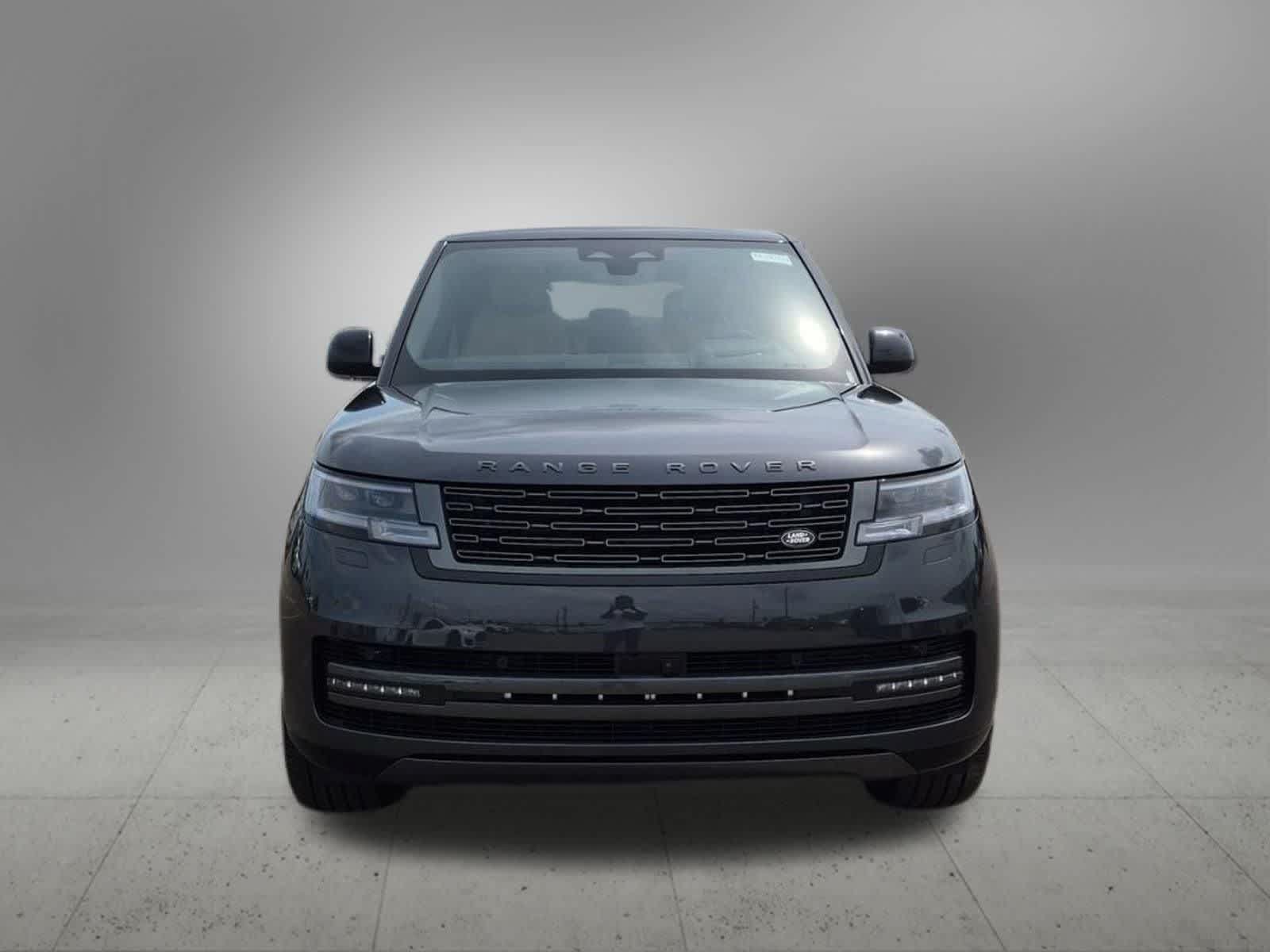 New 2026 Land Rover Range Rover Long Wheelbase SE AWD/4WD image 9