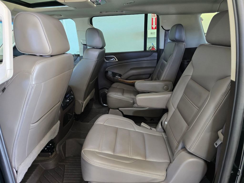 Used 2019 GMC Yukon XL Denali w/ Denali Ultimate Package AWD/4WD image 25