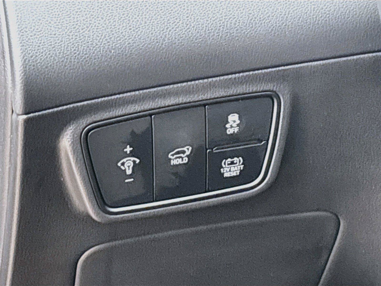 Certified 2024 Hyundai Tucson Limited AWD/4WD image 14