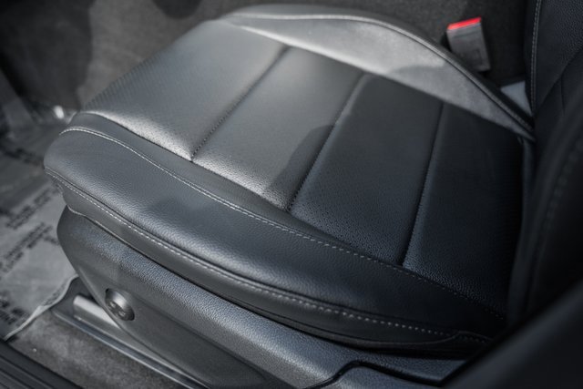 Certified 2025 Mercedes-Benz GLE 450e 4MATIC image 35