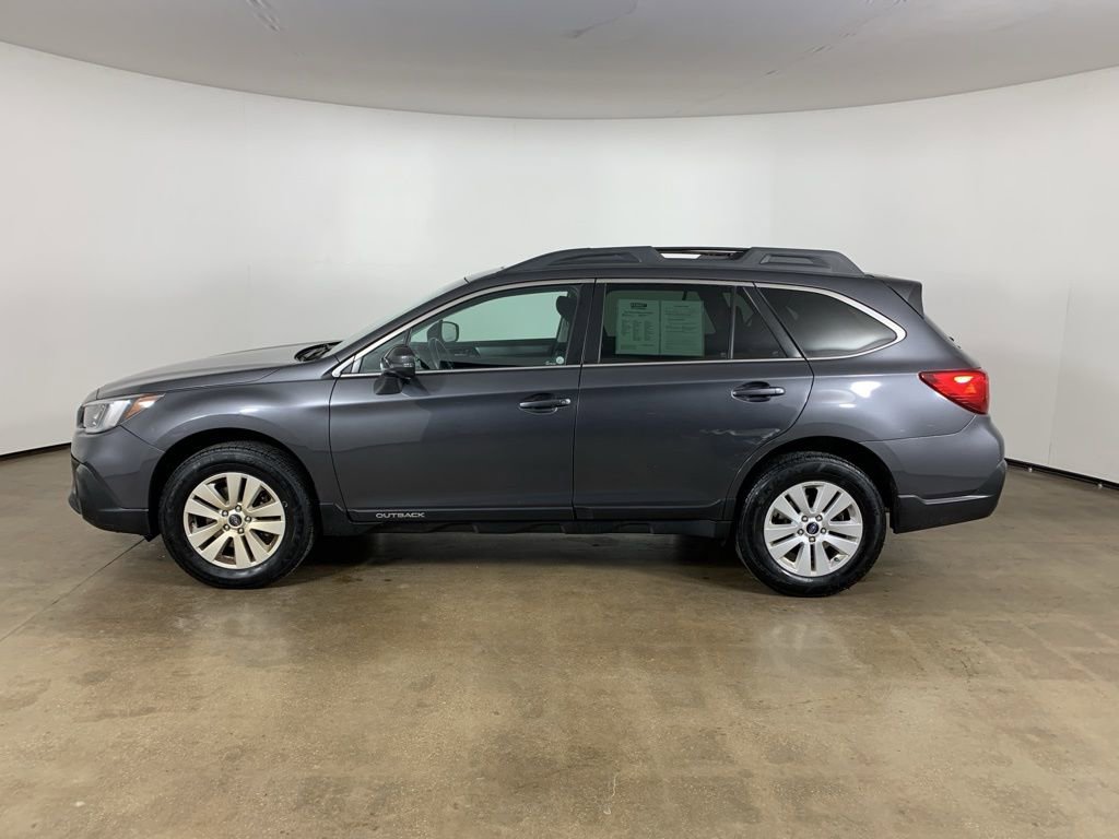 Used 2019 Subaru Outback 2.5i Premium image 16