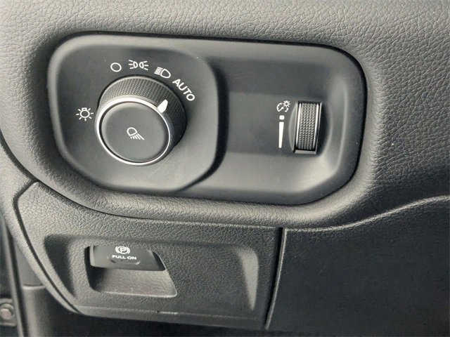 Used 2024 RAM 1500 Laramie image 15