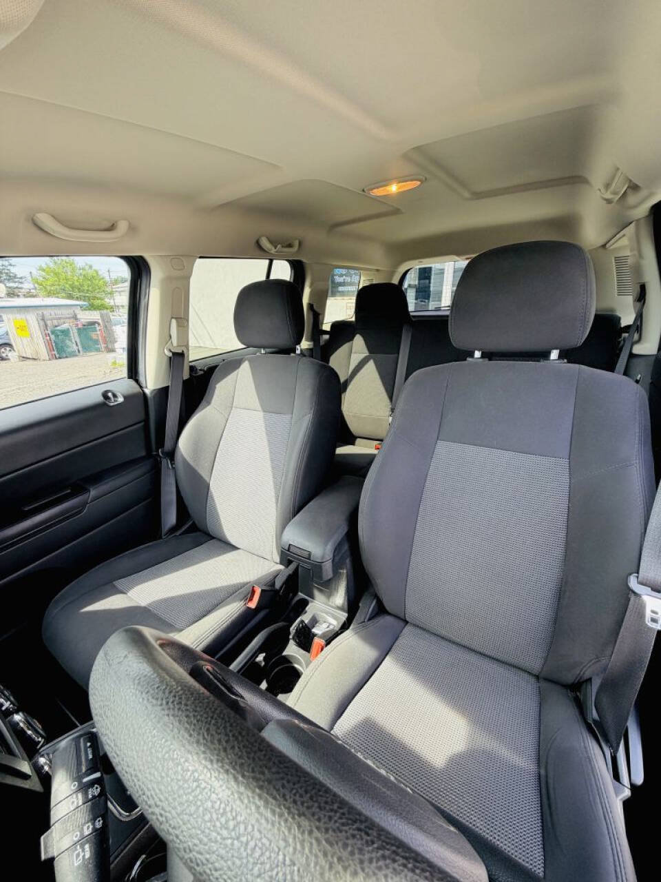 Used 2016 Jeep Patriot Sport w/ Power Value Group AWD/4WD image 15