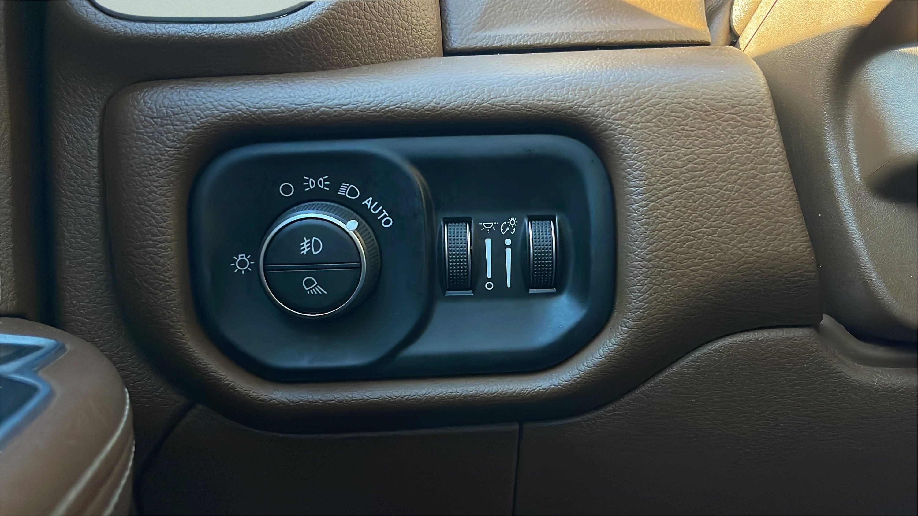 Used 2019 RAM 2500 Laramie image 42