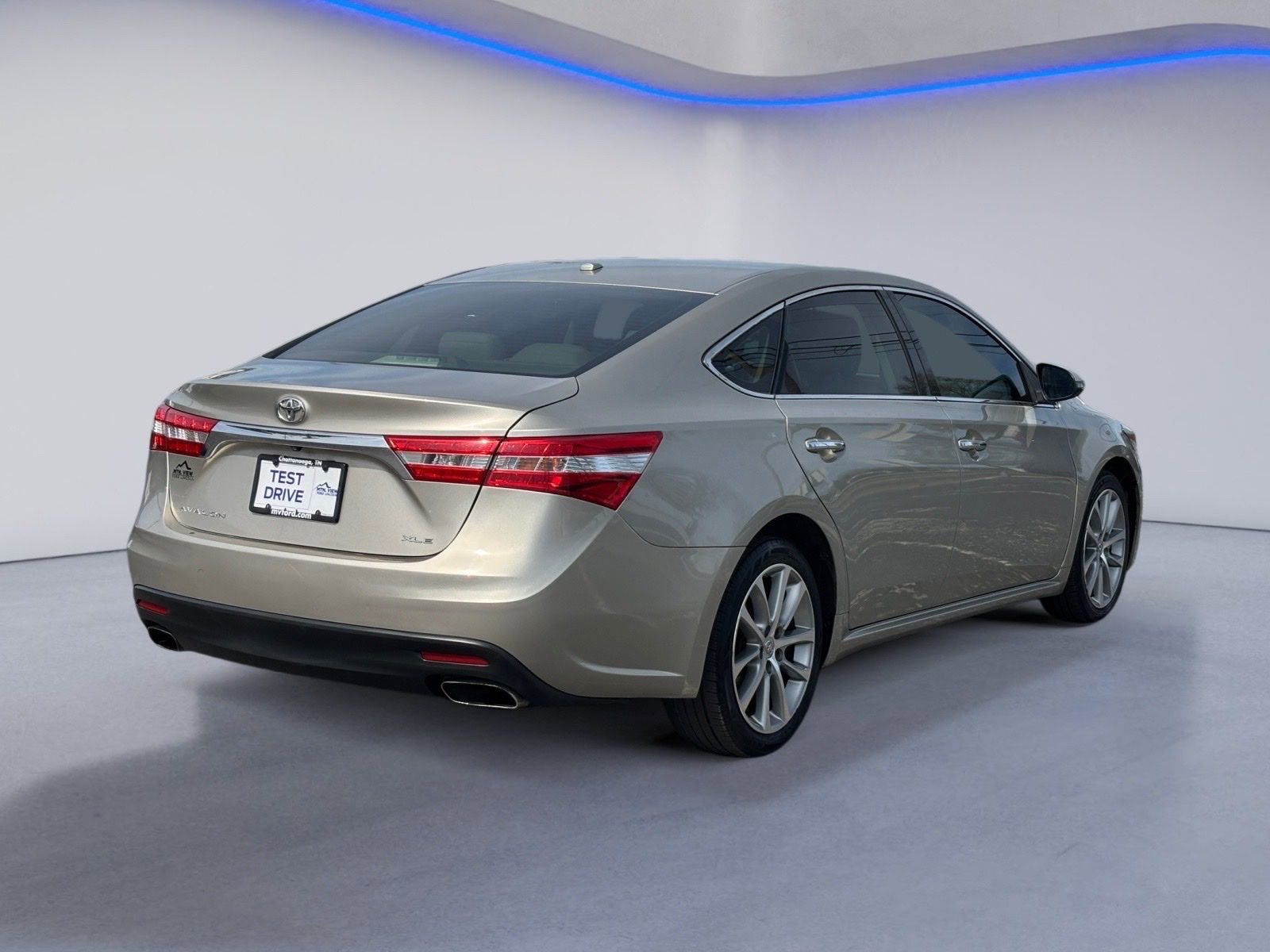Used 2014 Toyota Avalon XLE Touring FWD image 10