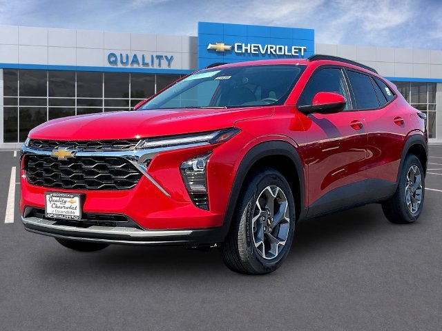 New 2026 Chevrolet Trax LT w/ Driver Confidence Package FWD image 2