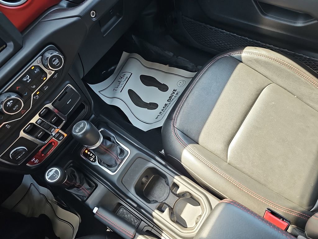 Used 2023 Jeep Wrangler Unlimited Rubicon w/ LED Lighting Group image 28