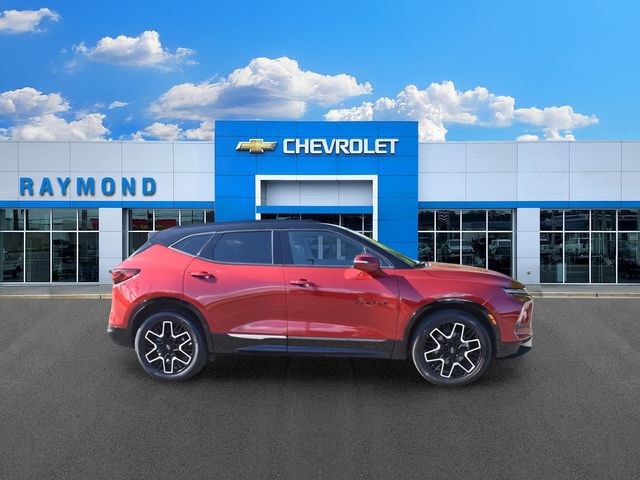 Certified 2023 Chevrolet Blazer RS w/ Driver Confidence II Package AWD/4WD image 2