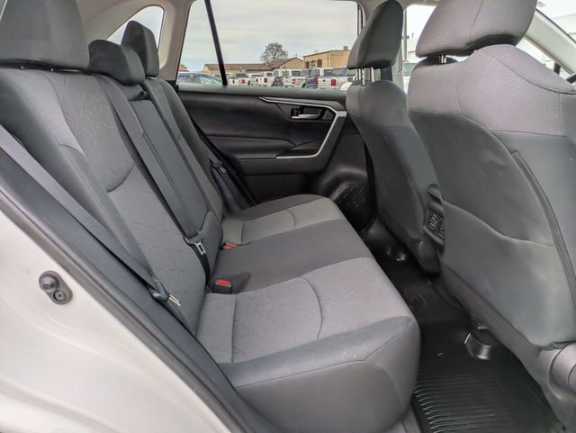 Used 2021 Toyota RAV4 XLE w/ Convenience Package AWD/4WD image 23