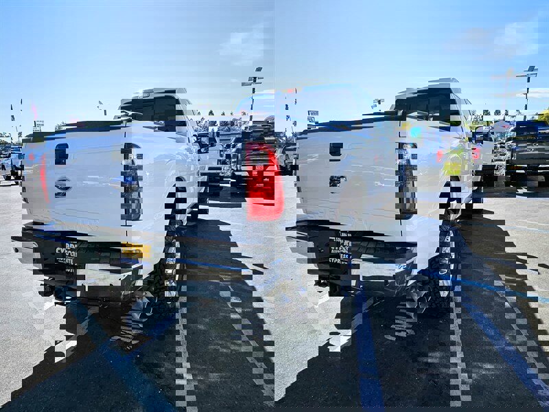 Used 2013 Ford F350 Lariat image 7