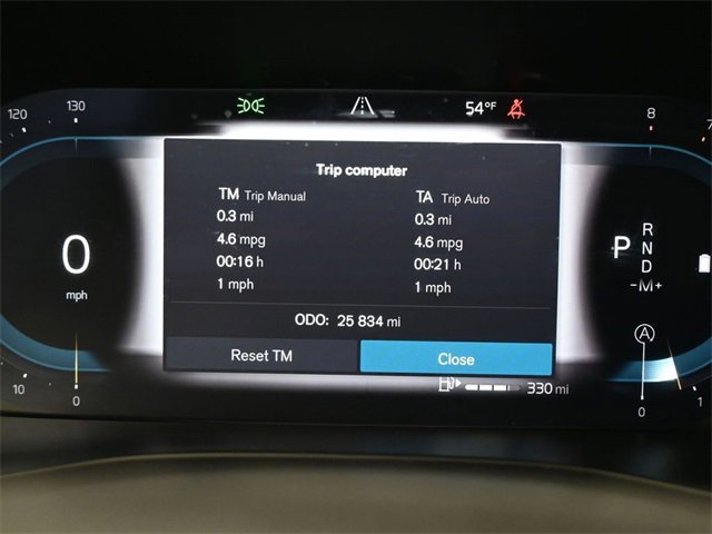 Used 2024 Volvo XC40 B5 Plus w/ Climate Package image 27