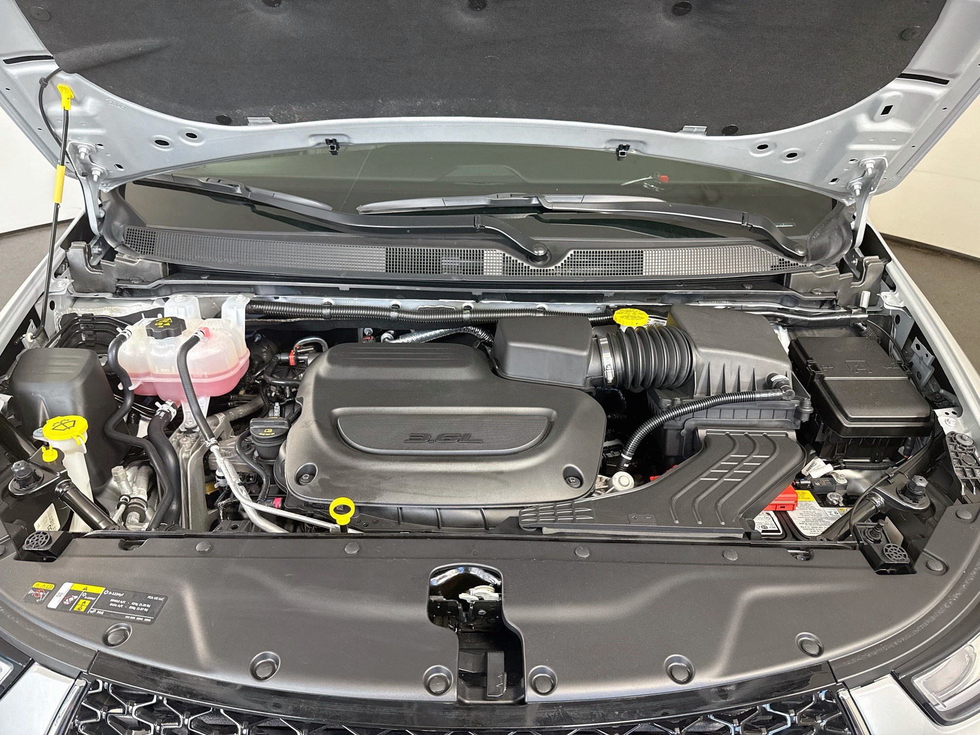 Used 2026 Chrysler Pacifica Select FWD image 37