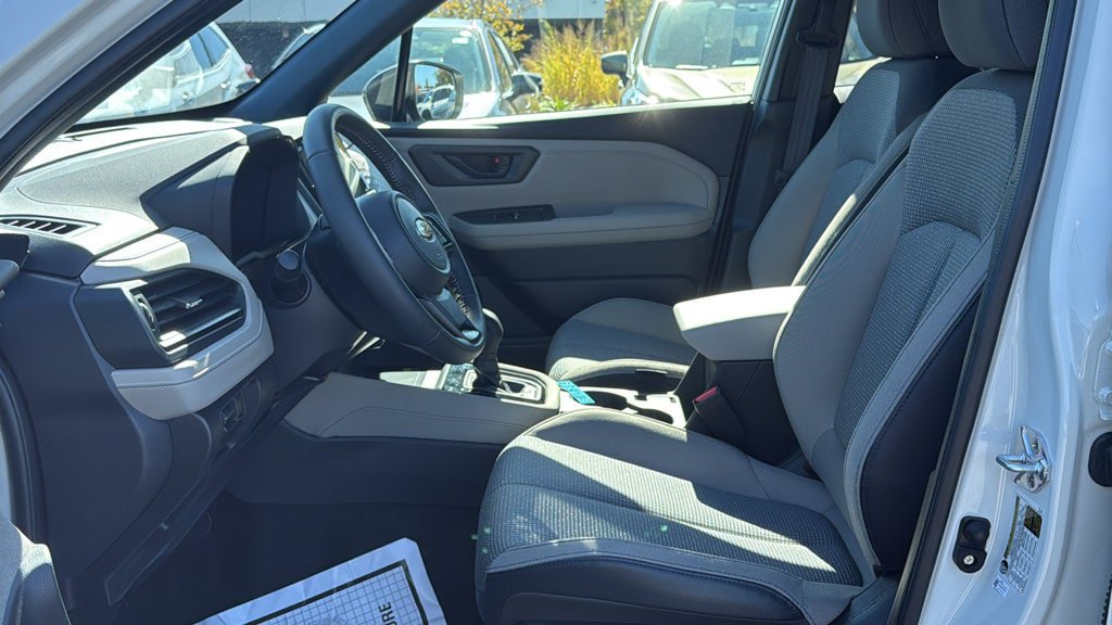 Certified 2025 Subaru Forester Premium AWD/4WD image 10