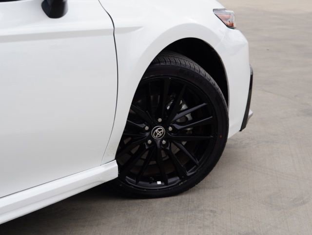 Used 2022 Toyota Camry XSE image 8