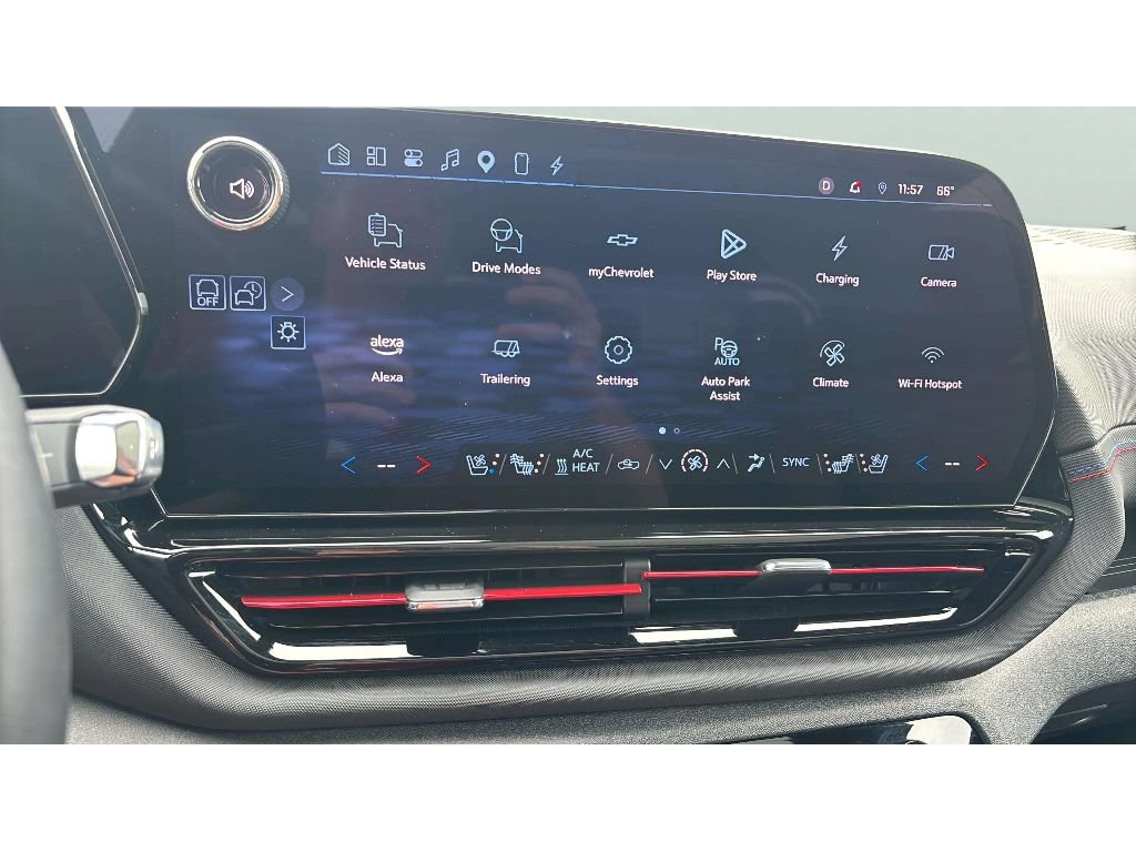 Used 2025 Chevrolet Silverado EV RST AWD/4WD image 17