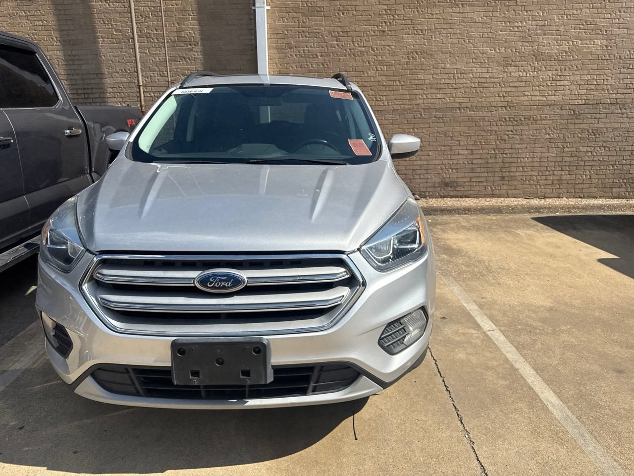 Used 2019 Ford Escape SEL AWD/4WD image 2