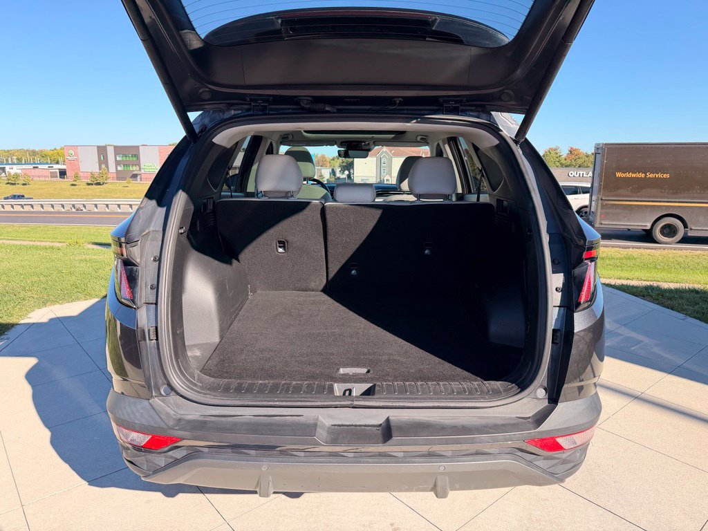 Used 2022 Hyundai Tucson Limited AWD/4WD image 32