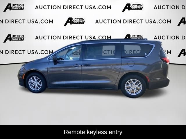 Used 2022 Chrysler Pacifica Touring-L image 8