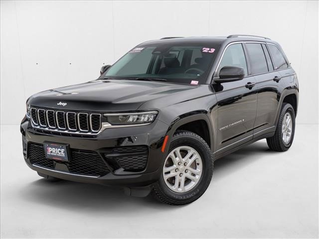 Used 2023 Jeep Grand Cherokee Laredo w/ Luxury Tech Group I
