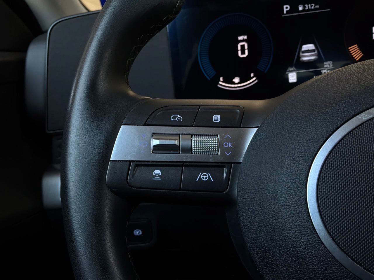 Used 2026 Hyundai Kona SEL Sport FWD image 38