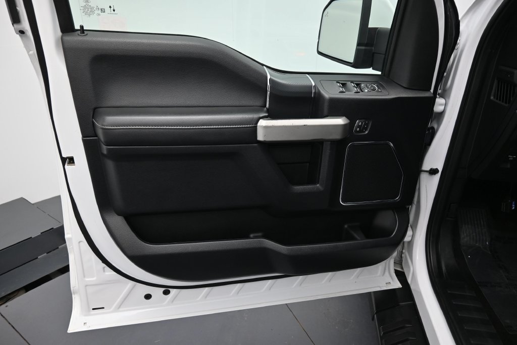 Used 2020 Ford F150 Lariat w/ Equipment Group 502A Luxury AWD/4WD image 9