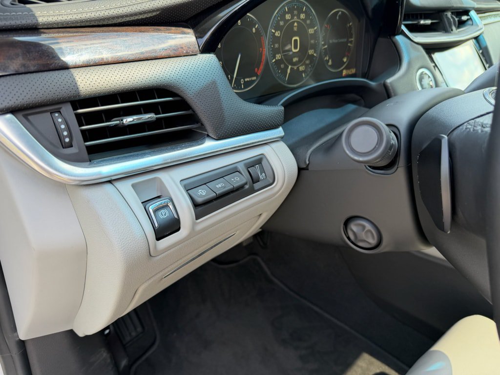 Used 2014 Cadillac XTS Premium FWD image 17