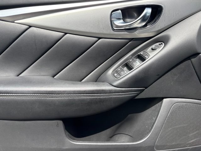 Used 2019 INFINITI Q50 Luxe w/ Essential Package (3.0T Luxe) AWD/4WD image 29