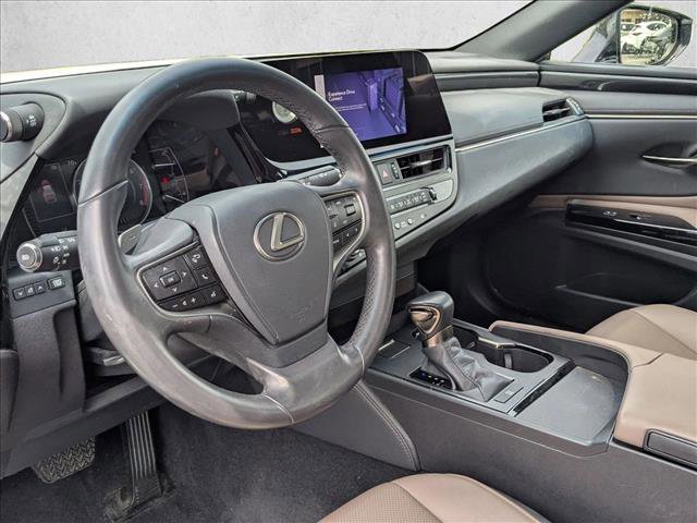 Used 2023 Lexus ES 350 w/ Accessory Package (Z2) image 10