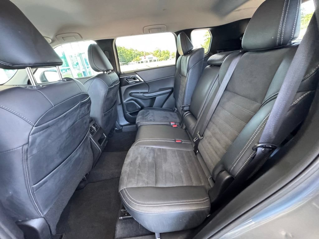 Used 2024 Mitsubishi Outlander SE AWD/4WD image 18