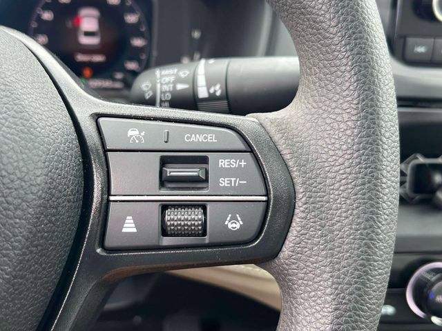 Used 2023 Honda Accord EX image 22