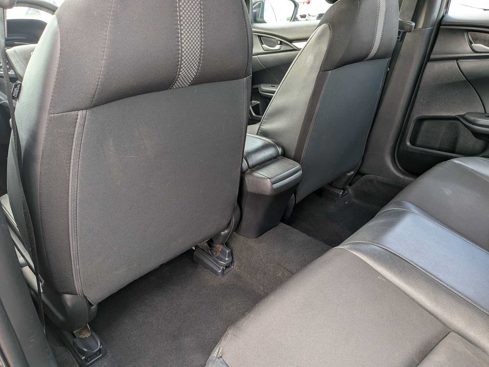 Used 2019 Honda Civic Sport image 14
