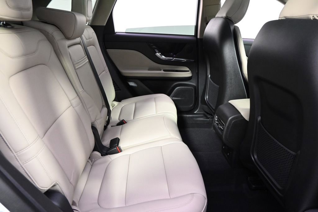 New 2026 Lincoln Corsair Reserve w/ Jet Appearance Package image 18