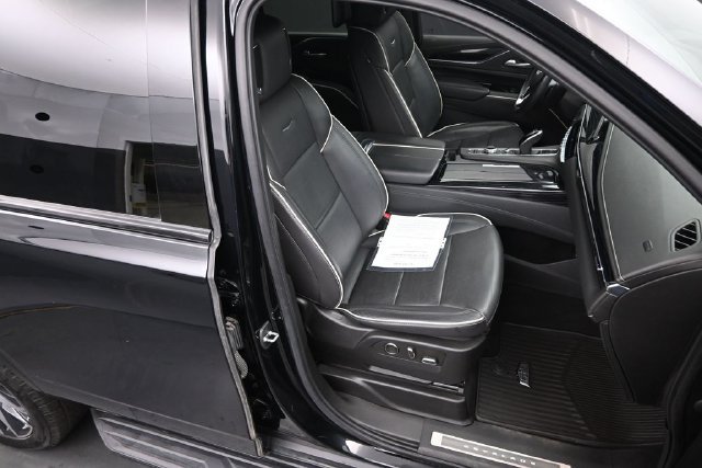 Used 2021 Cadillac Escalade Sport w/ Driver Assist Tech Package AWD/4WD image 11