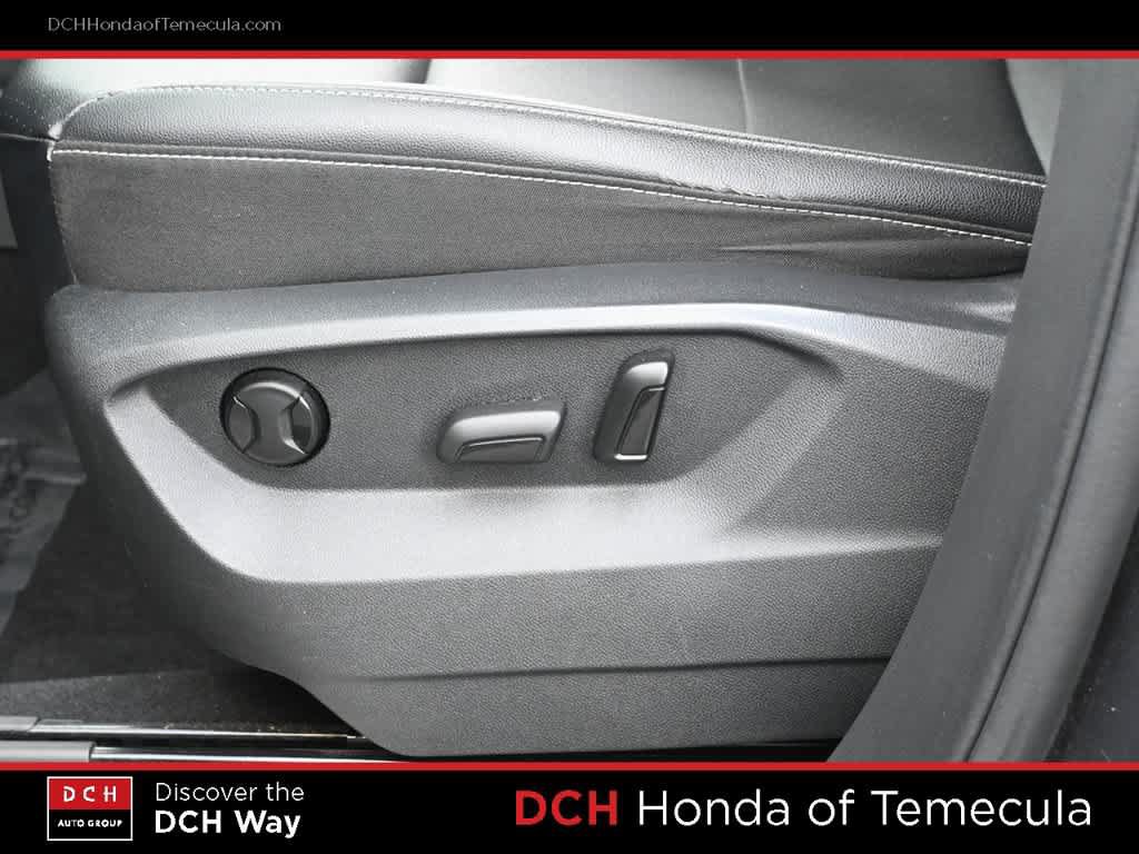 Used 2021 Volkswagen Atlas SE w/ Panoramic Sunroof Package FWD image 17